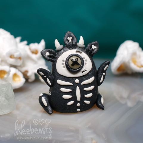 BB Hallo-Luau Curse Cyclops Weebeast ✦ Kunzite life source * glow eye