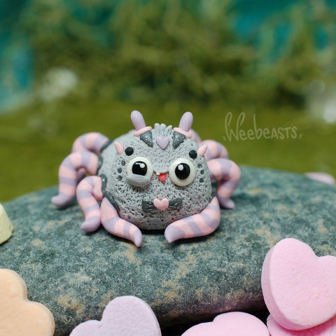 Cuddle Spider BB weebeast ✦ w/ red tigers eye life source